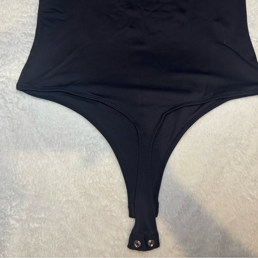 Black Short Sleeve Princess Neck Bodysuit - Picture 4 of 8